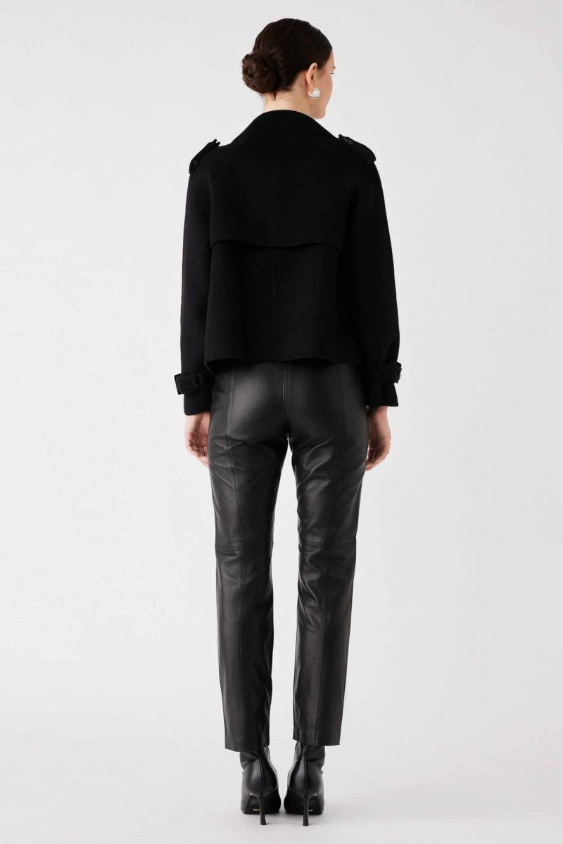Esmaee - Virtual Cropped Trench Black