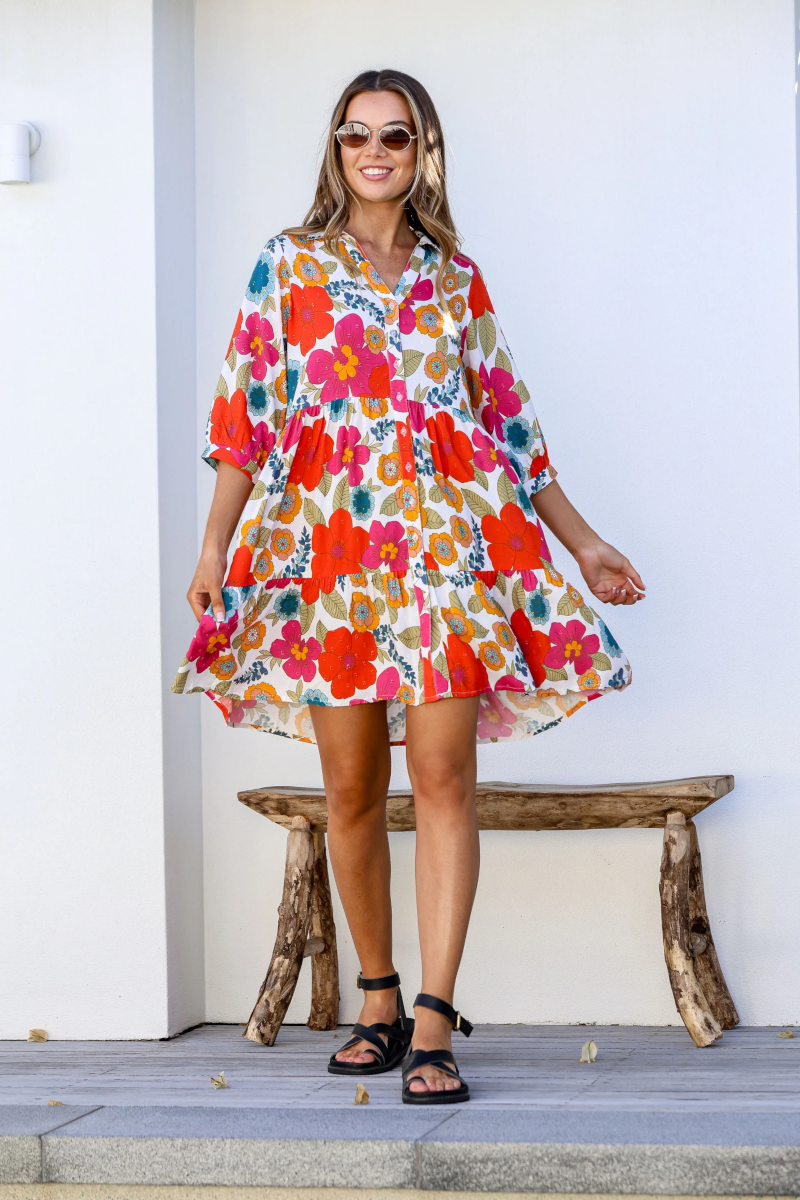 Jardin De Fleurs Knee Length Dress